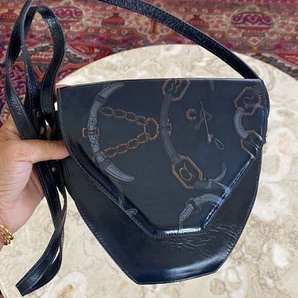 Vintage TALJA Leather Trapeze Shoulder Bag Handmade in Florence, Italy - Picture 4 of 15